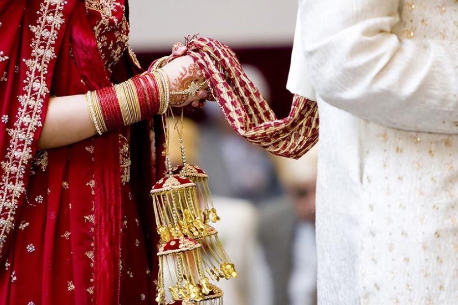 2 लाख में सौदा तय कर शादी कराई, कुछ दिनों बाद दुल्हन चली गई  