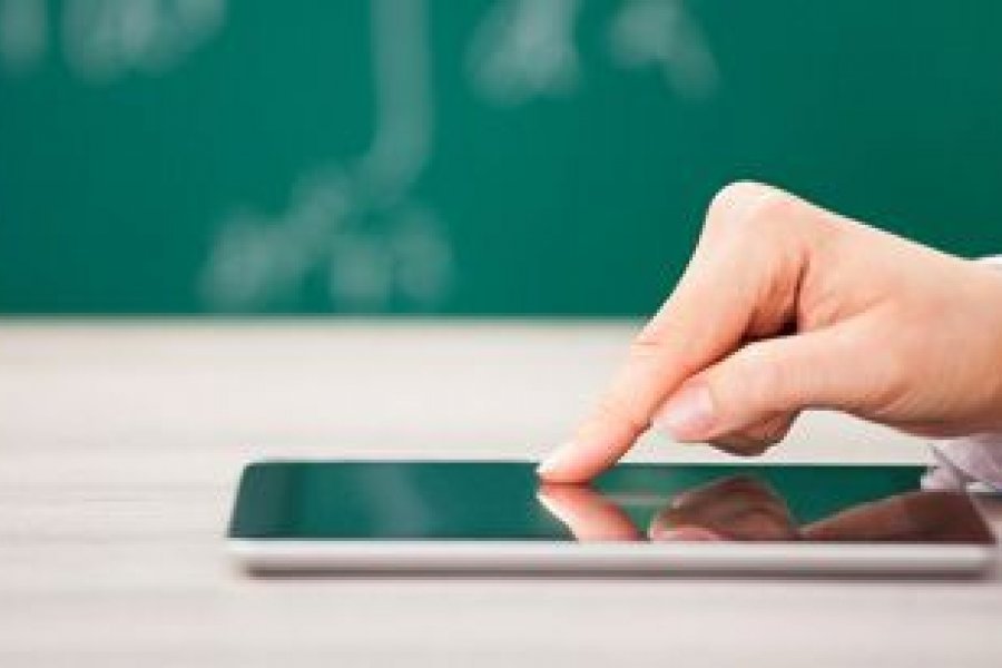 राजस्थान के सरकारी स्कूलों में अध्यापकों को ड्यूटी समय में बंद रखने होंगे मोबाइल