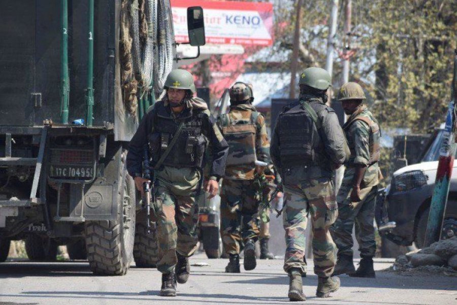 कश्मीर में सेना और एयरफोर्स अब ज्यादा अलर्ट